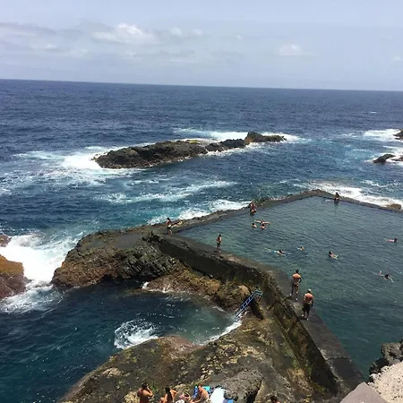 Increible Con Terraza Y Hermosas Vistas Hermigua